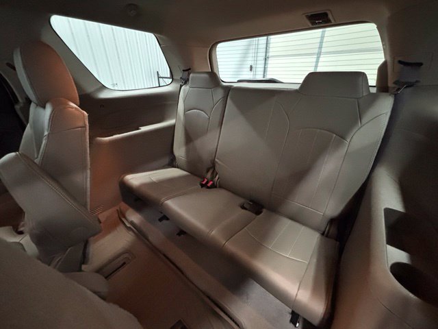 Used 2016 WHITE FROST TRICOAT GMC Denali image 13