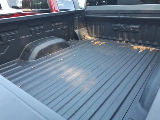 2026 GMC Sierra 2500HD SLT - Photo 8
