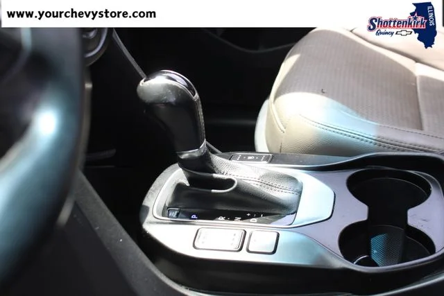 Used 2015 Blue Hyundai Base image 23