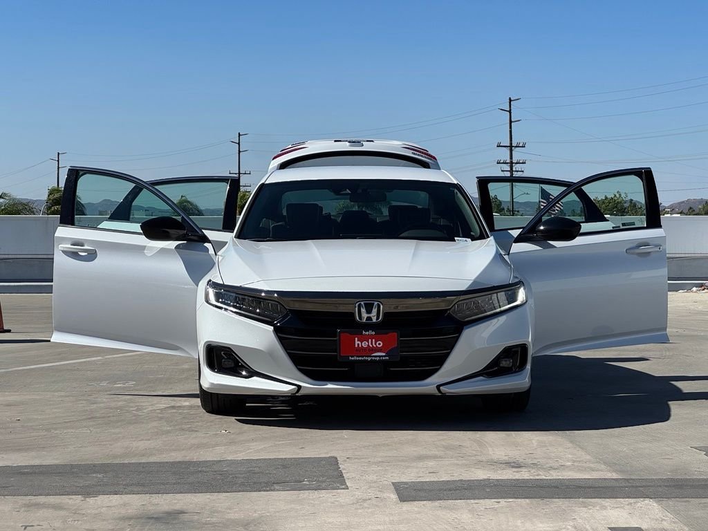 Used 2022 Platinum White Pearl Honda Sport image 26