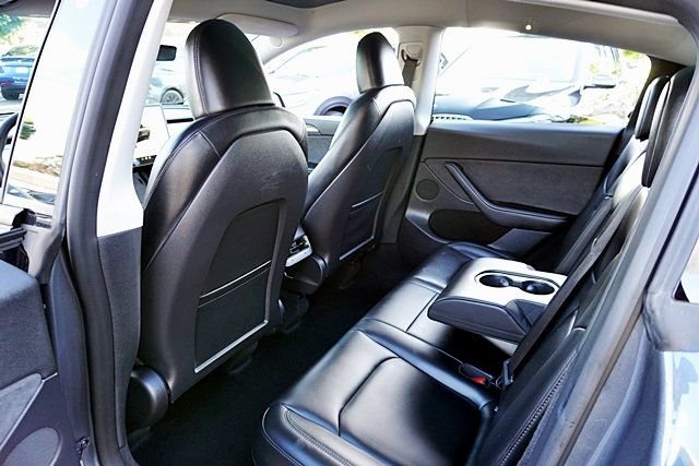 Used 2023  Tesla Long Range image 18