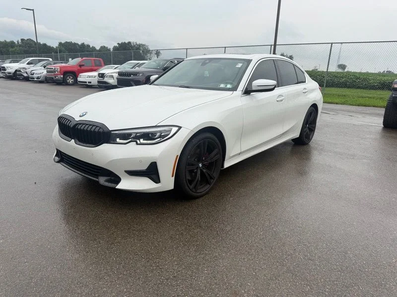 Used 2020 White BMW 330i xDrive image 2
