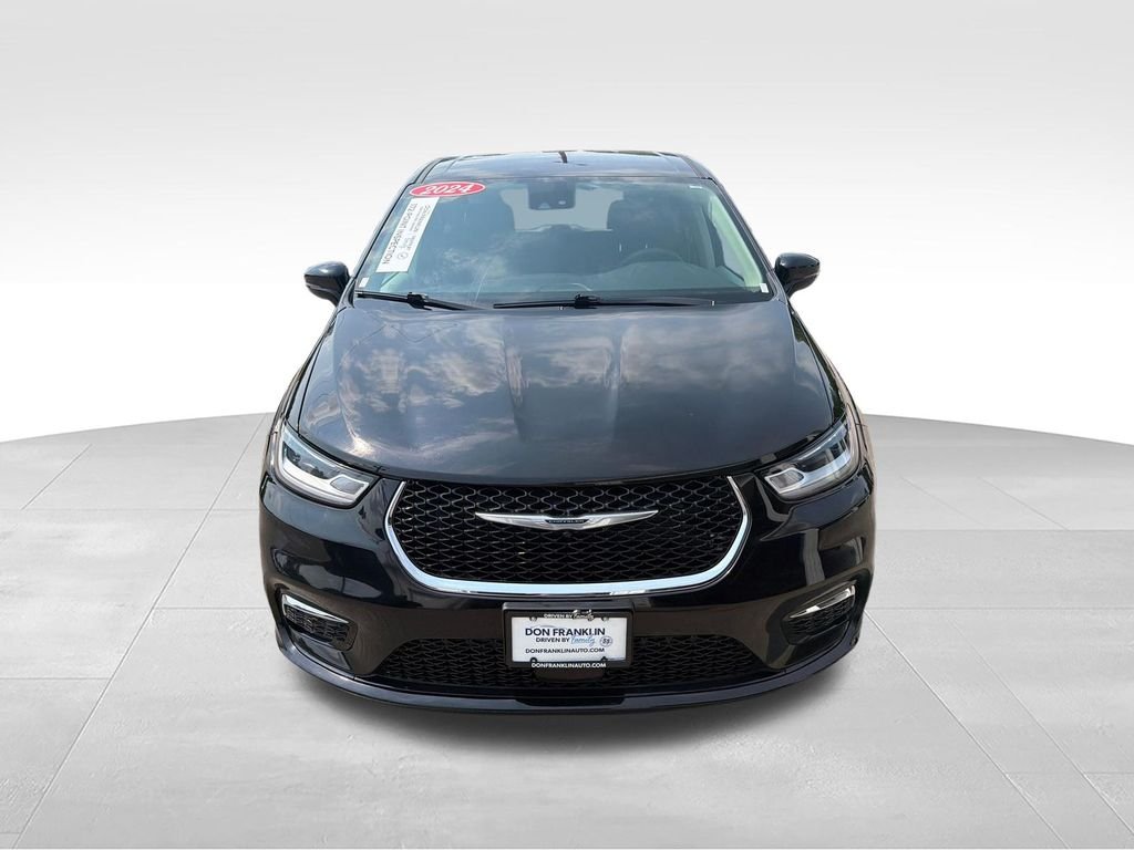 Used 2024 Black Chrysler Touring L image 8