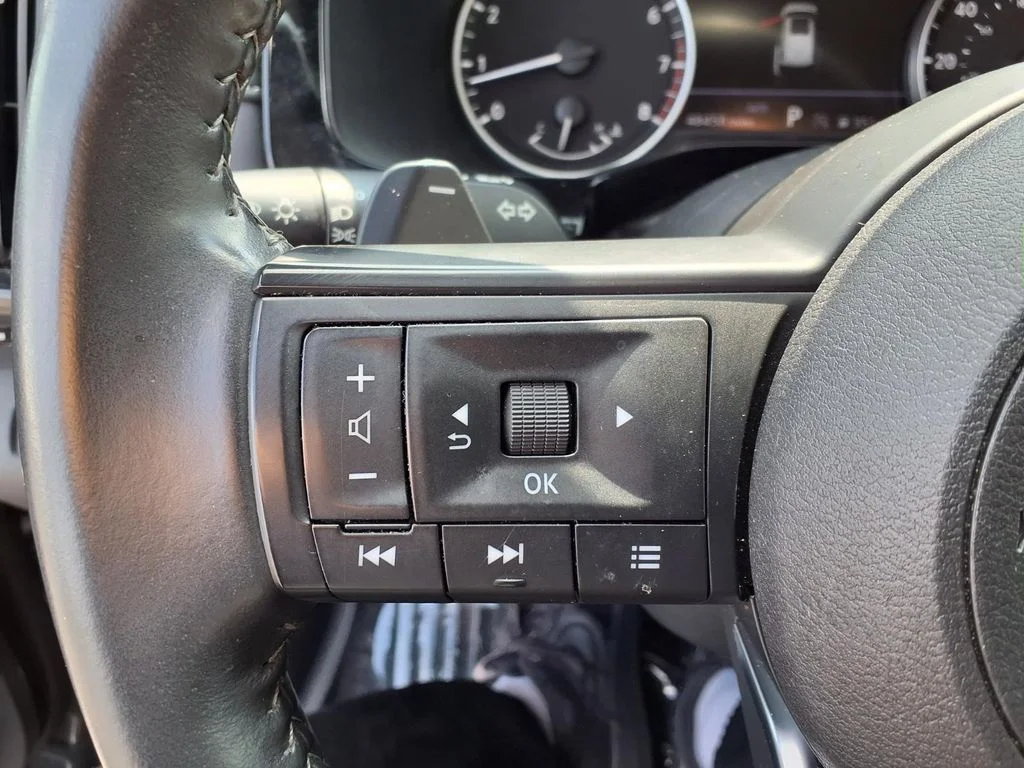 Used 2025 Black Nissan SV image 13