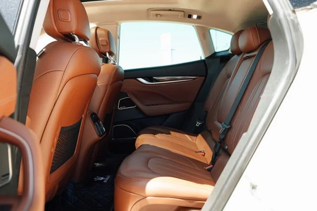 2017 Maserati Levante S - Photo 7