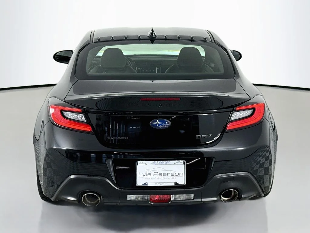 Used 2022 Crystal Black Silica Subaru Limited image 10