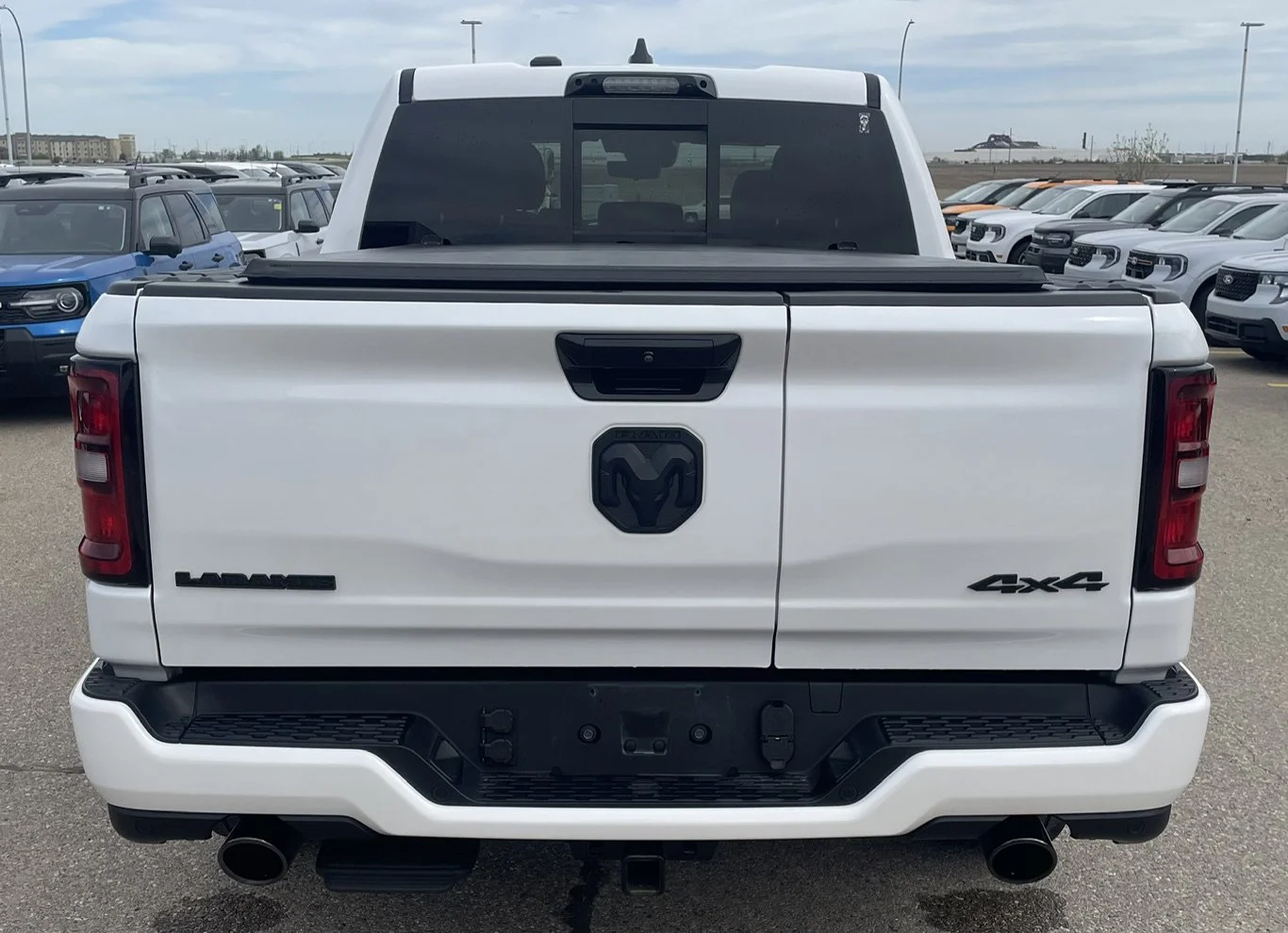 Used 2025 Ivory Tri-Coat Pearl Ram LARAMIE image 4