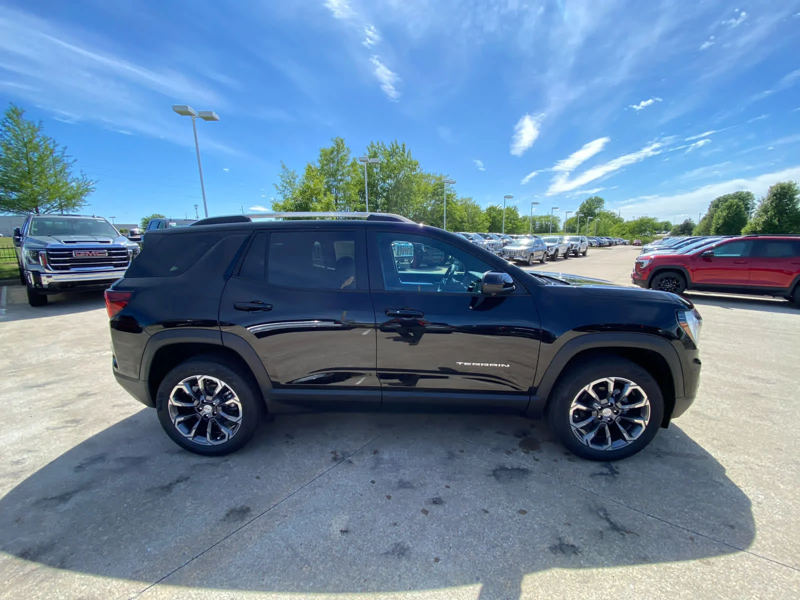 New 2026 Ebony Twilight Metallic GMC Elevation image 3