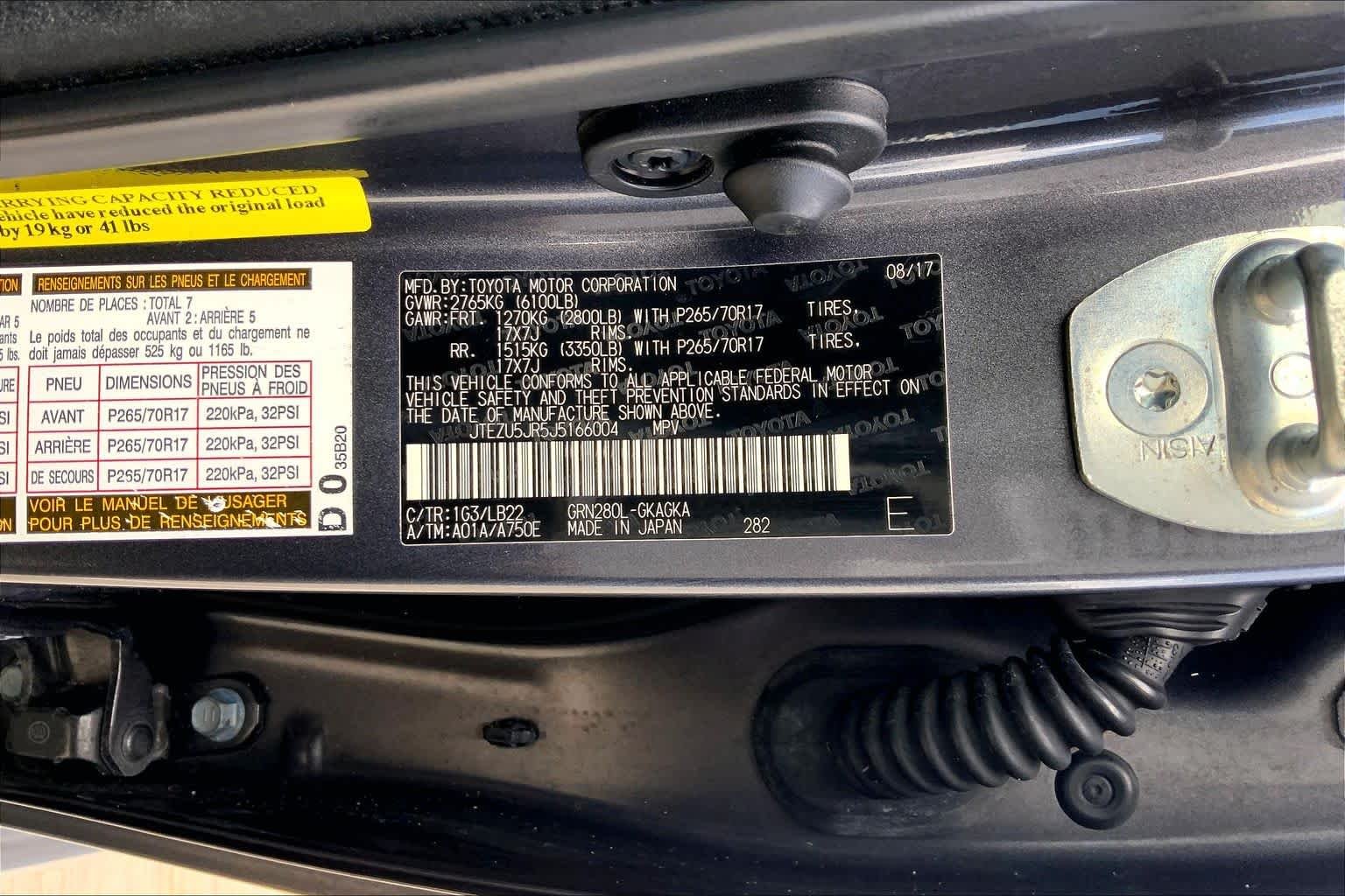 Used 2018 Magnetic Gray Metallic Toyota SR5 Premium image 31