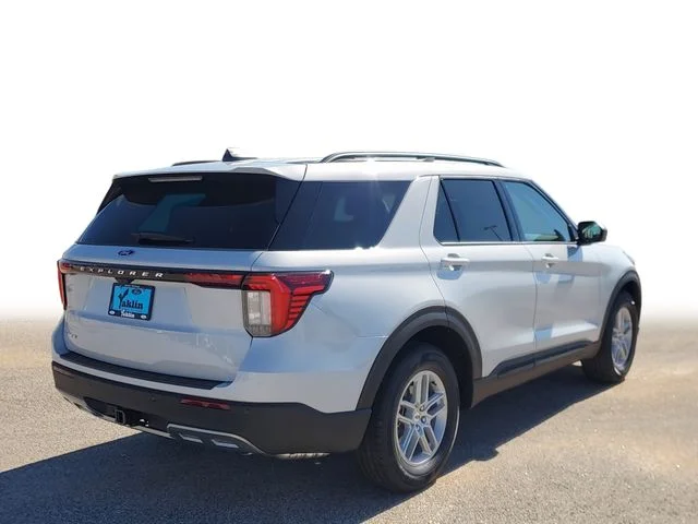 New 2026 Space White Metallic Ford Active image 4