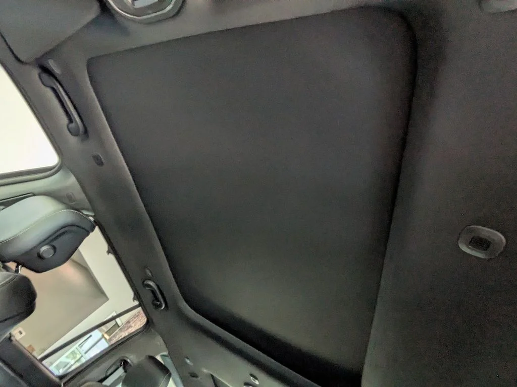 New 2026 High Gloss Black Exterior Paint Jeep Limited image 23
