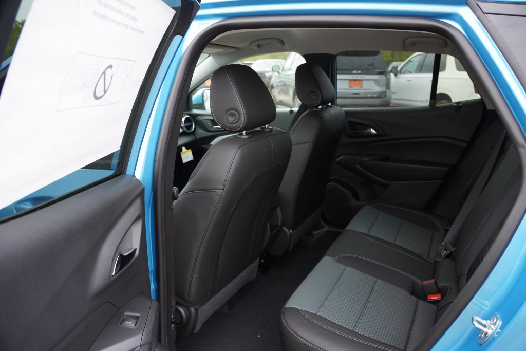 2026 Chevrolet Trax LT - Photo 11