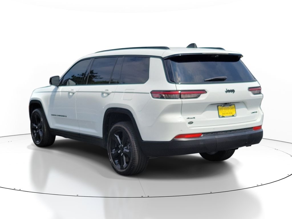Used 2024 White Jeep Limited image 3