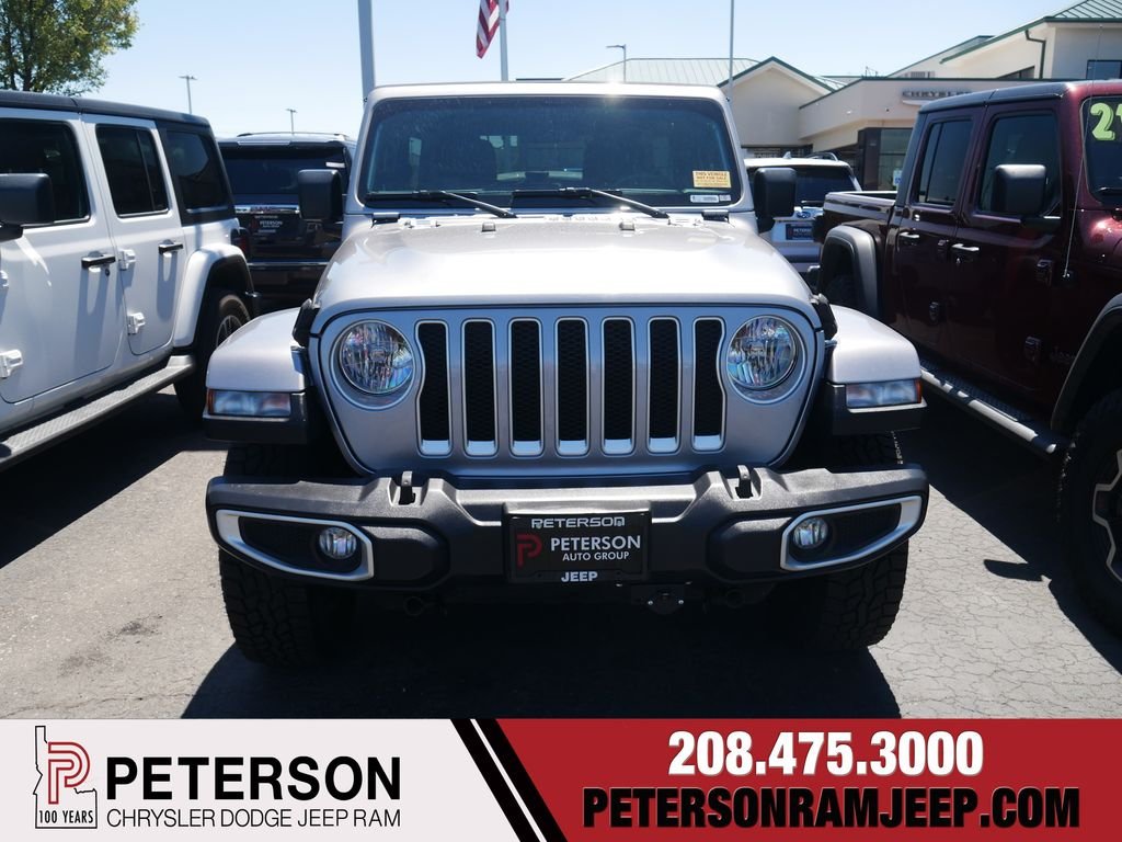 Used 2019 Silver Jeep Unlimited Sahara image 1