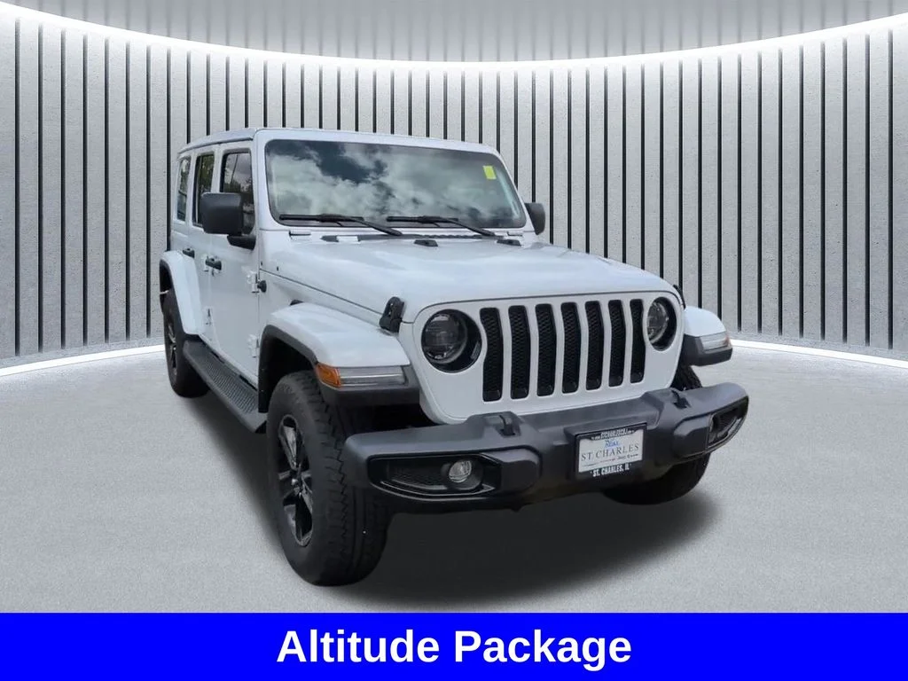 Used 2023 White Jeep Altitude image 4