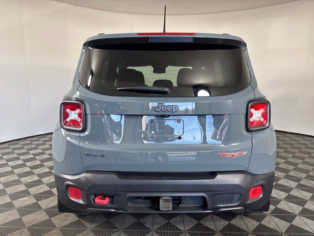 Used 2016 Gray Jeep Trailhawk image 21