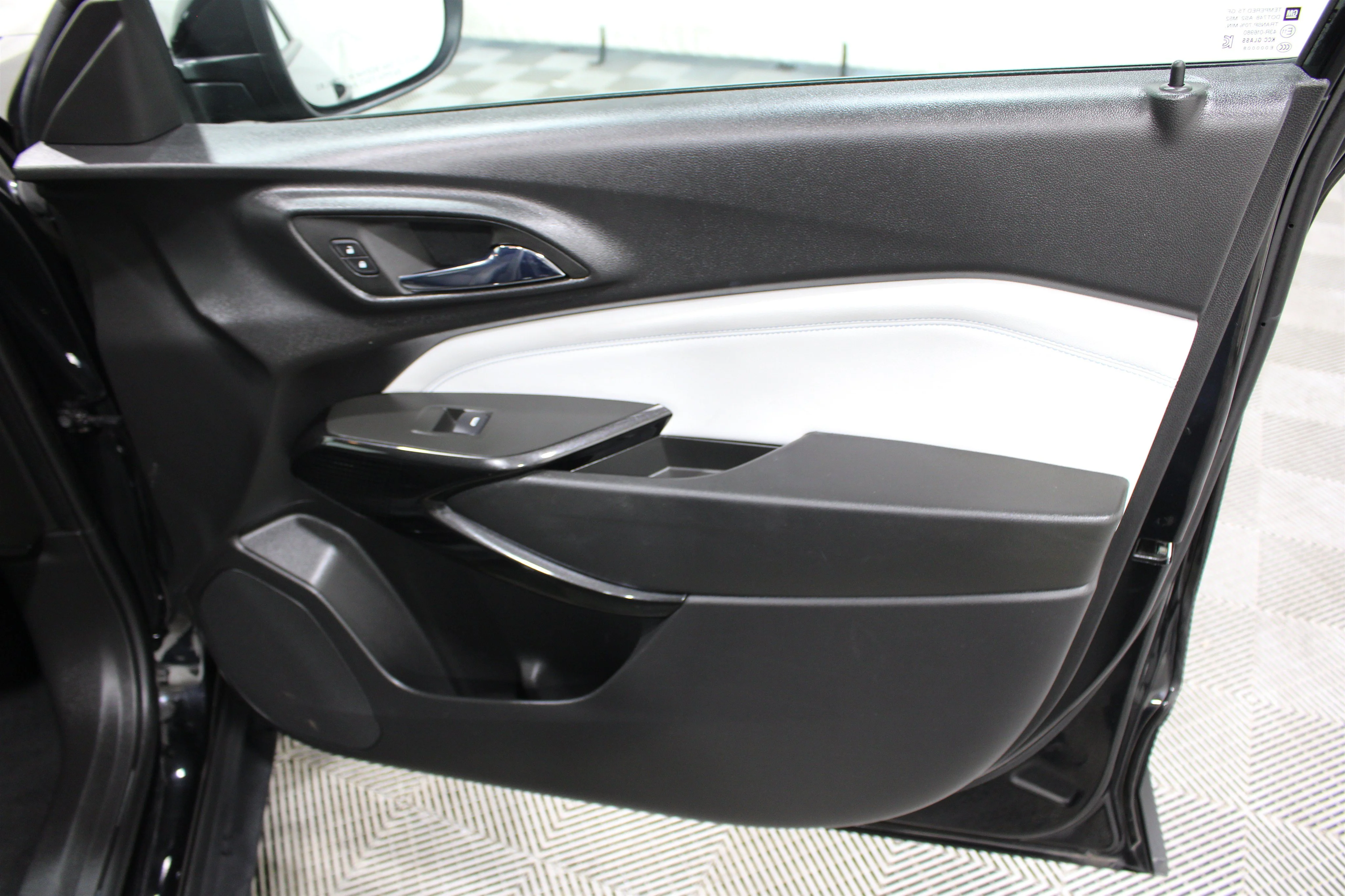 Used 2024 Mosaic Black Metallic Chevrolet LT image 26