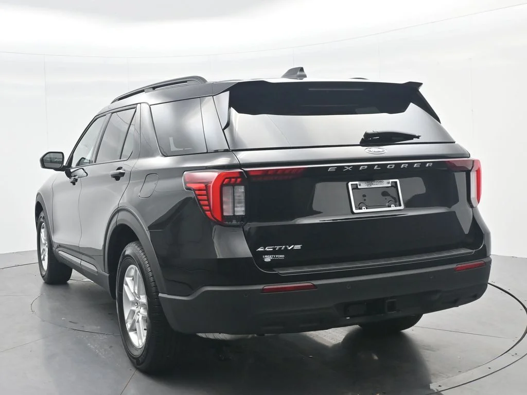 New 2026 Agate Black Metallic Ford Active image 9