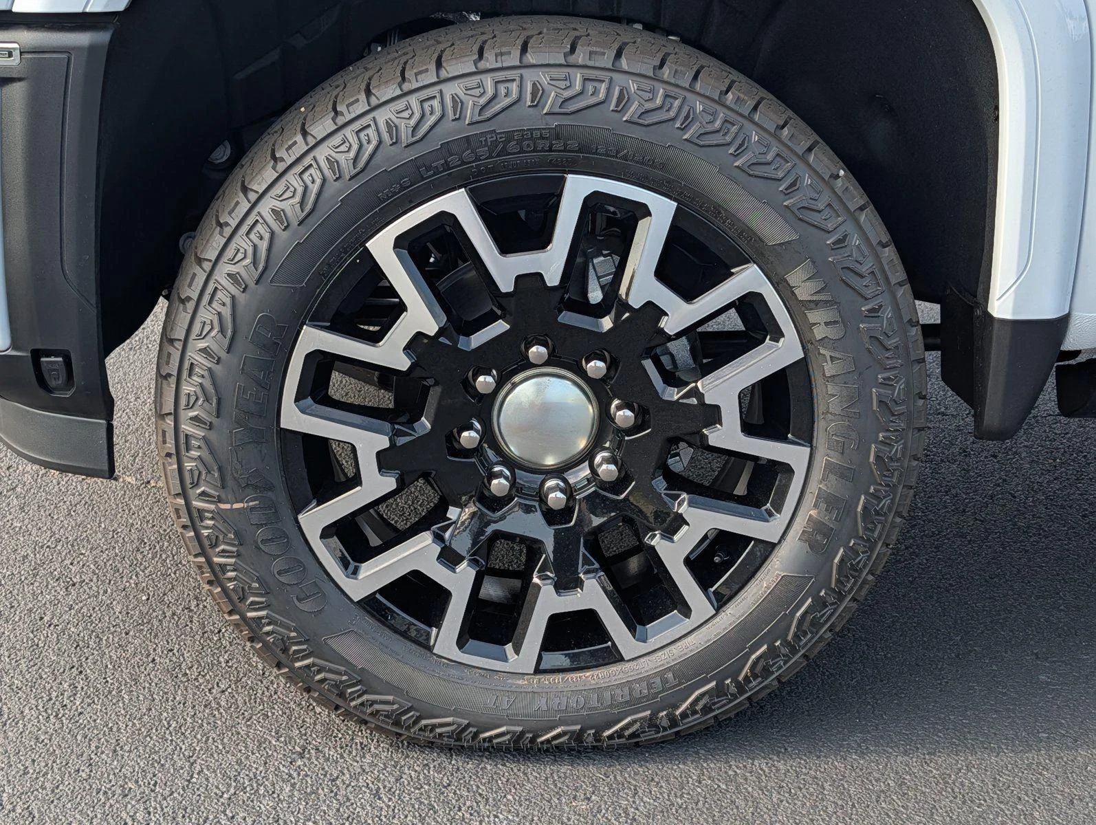 New 2026 Glacier White Tricoat GMC Denali Ultimate image 10