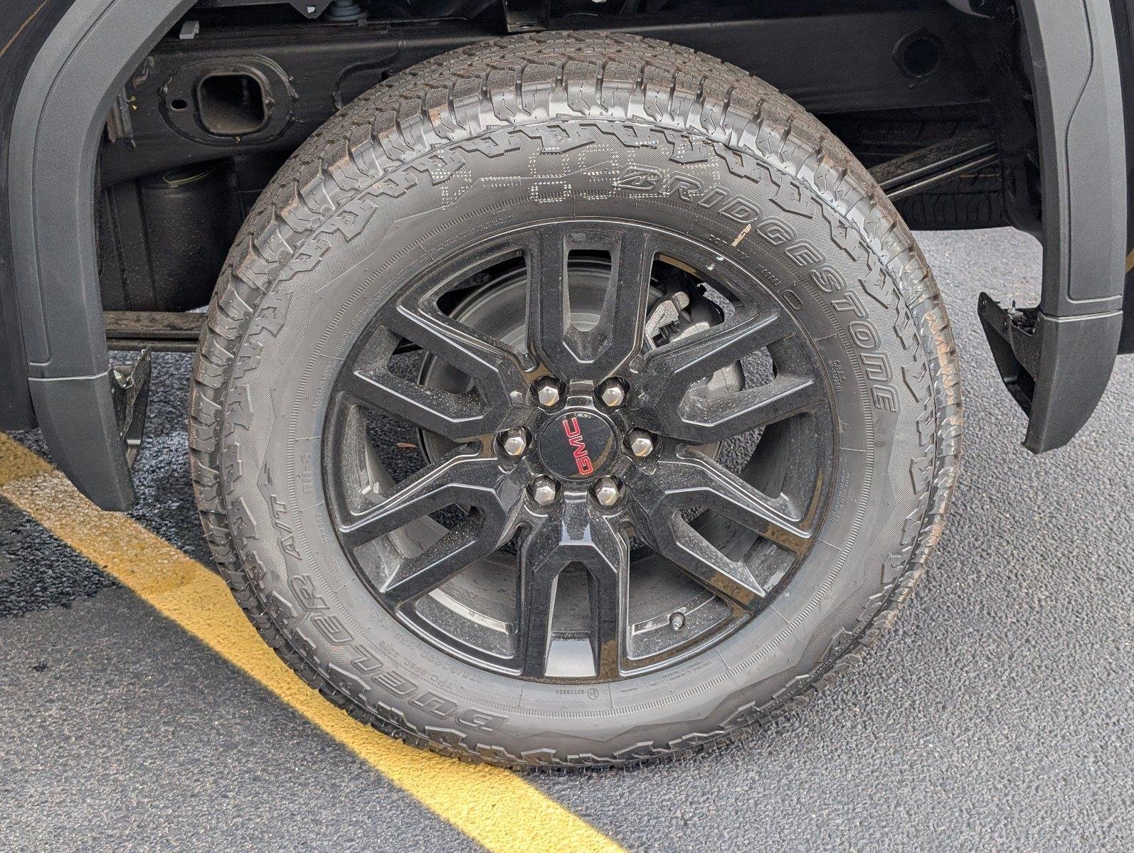 New 2026 Onyx Black GMC Elevation image 11