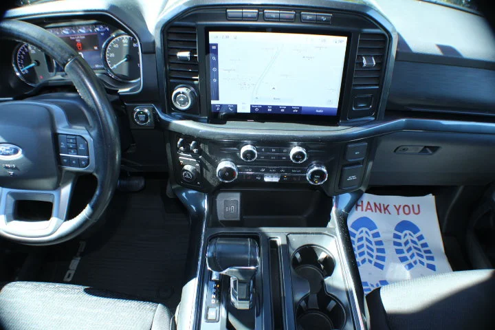 Used 2022  Ford LARIAT 4WD image 17
