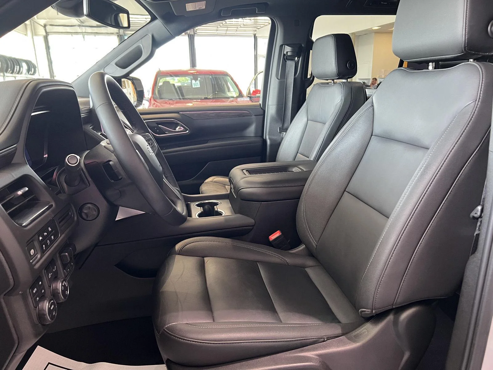 Used 2024 Summit White Chevrolet Z71 image 16