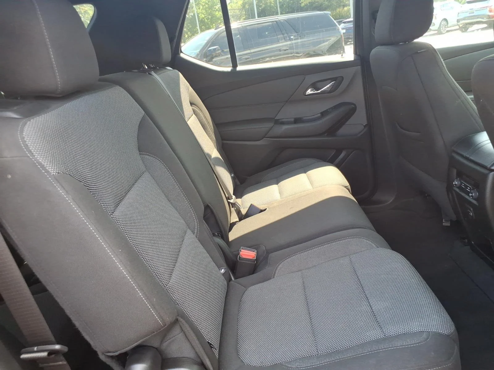 Used 2023 Silver Sage Metallic Chevrolet LT Cloth image 25