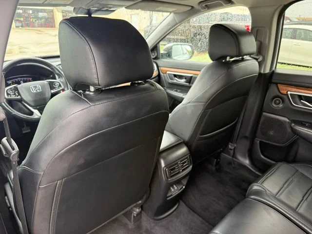 Used 2020 Silver Honda EX-L image 25