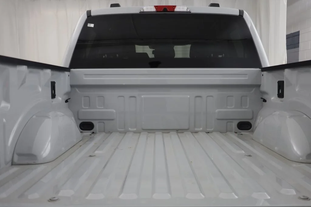 Used 2024 Avalanche Ford XLT image 18