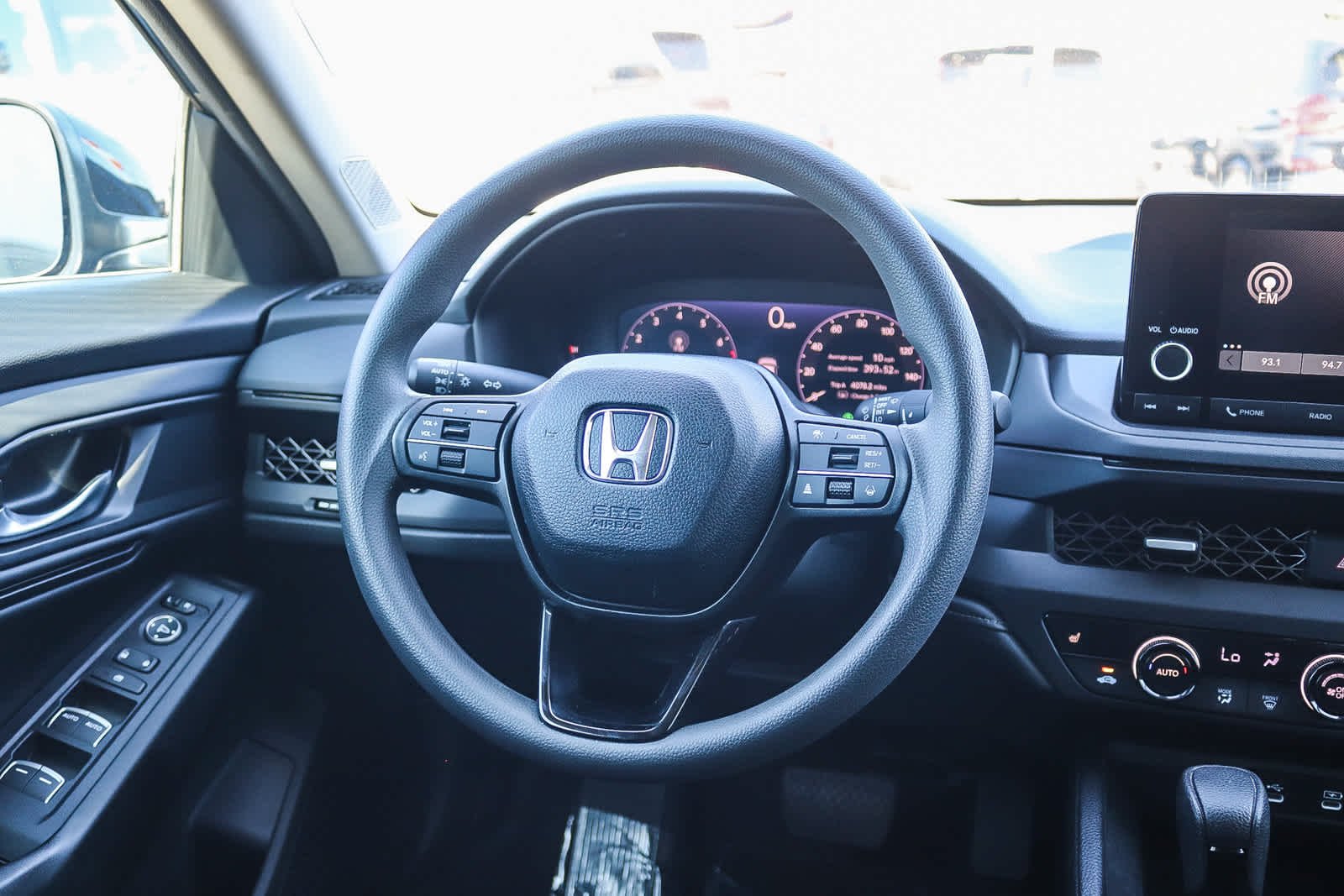 Used 2025 Canyon River Blue Metallic Honda SE image 15