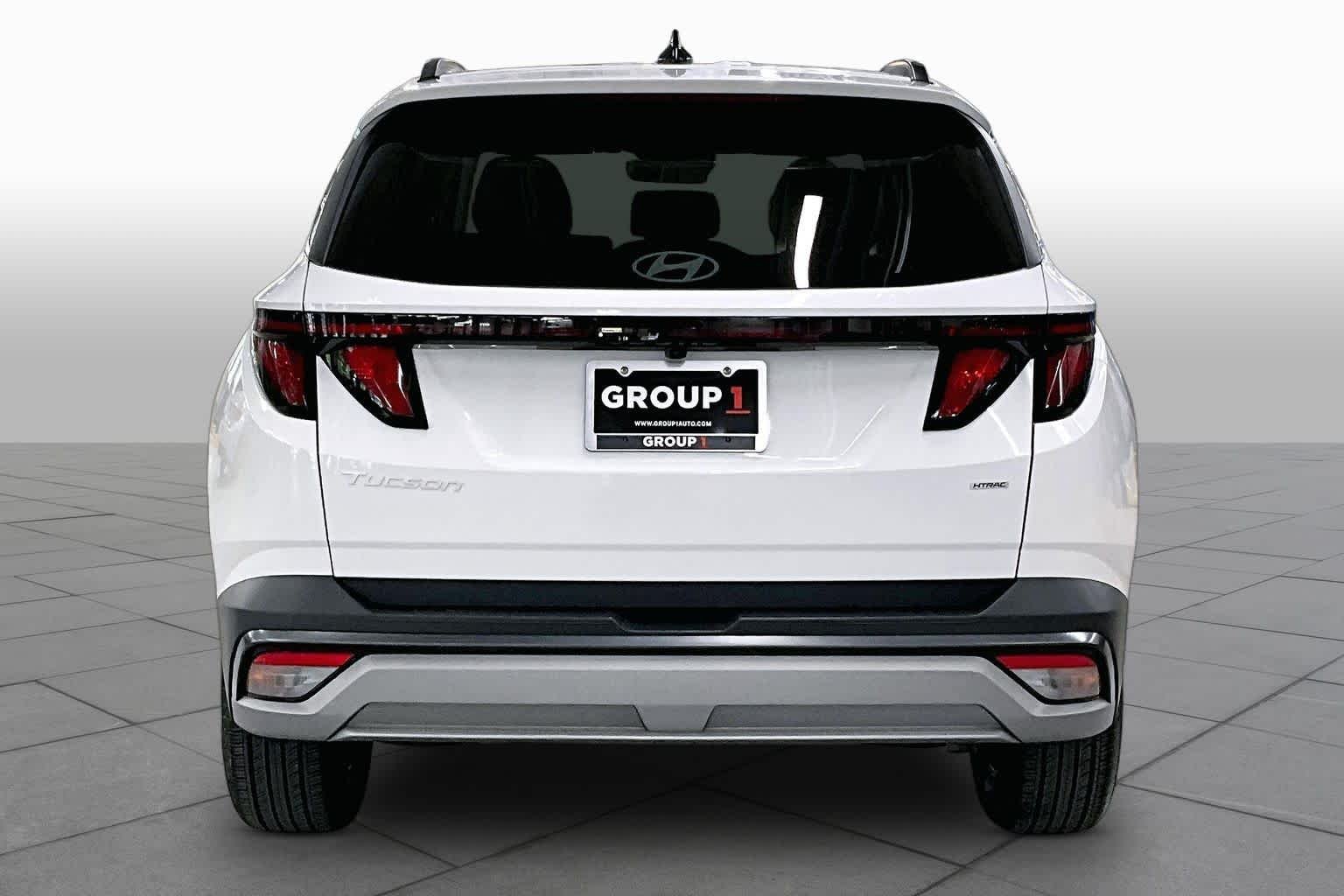 Used 2026 Serenity White Pearl Hyundai SEL image 5