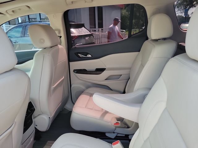 Used 2023 Silver GMC Denali image 30