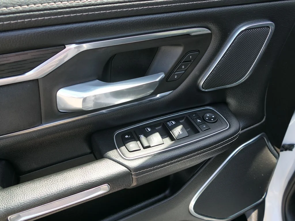 2024 RAM Ram 1500 Pickup Laramie - Photo 14