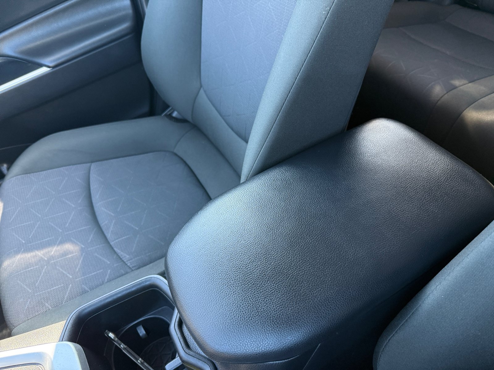 Used 2025 Silver Sky Metallic Toyota XLE image 14