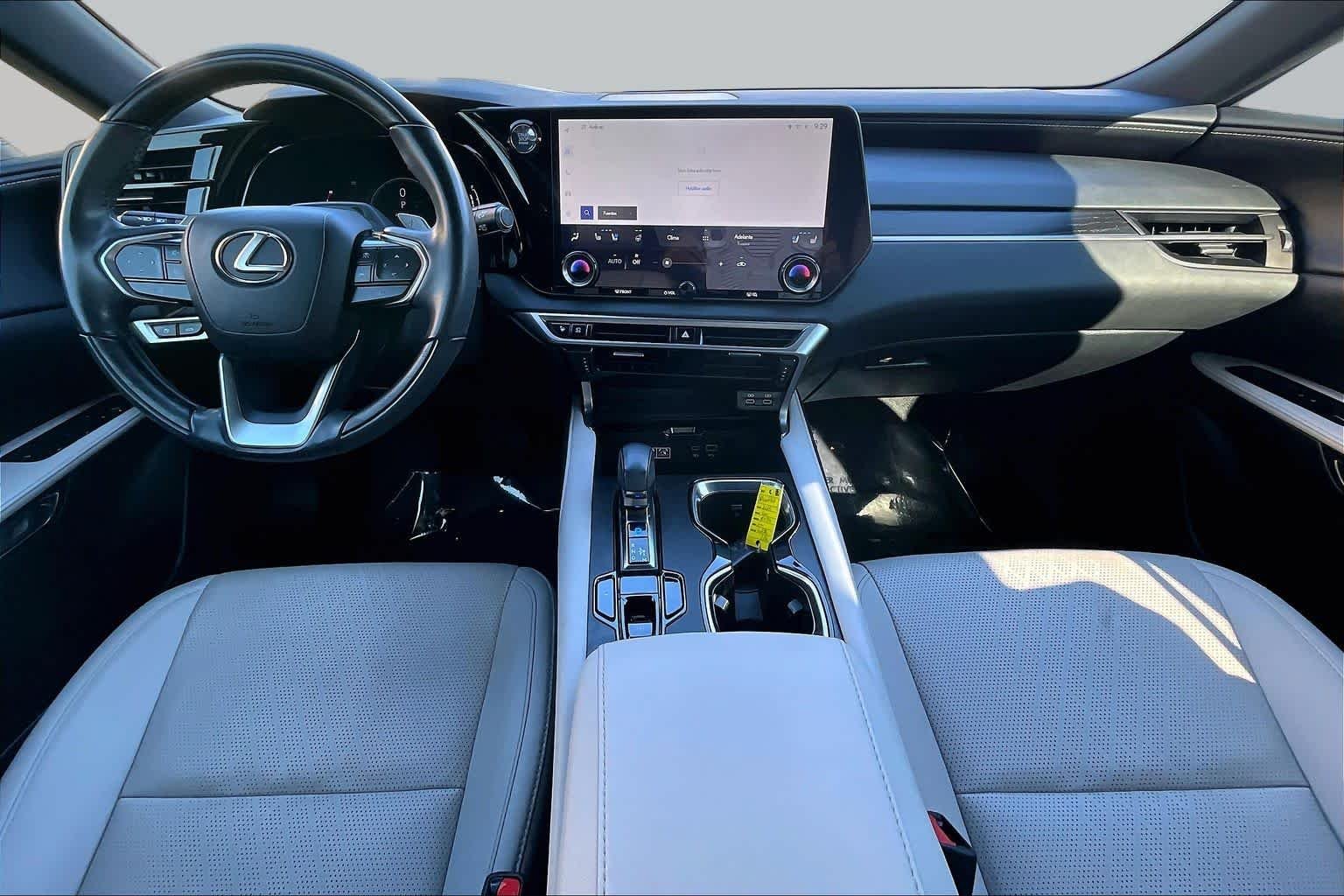 Used 2024 Eminent White Pearl Lexus Premium Plus image 15