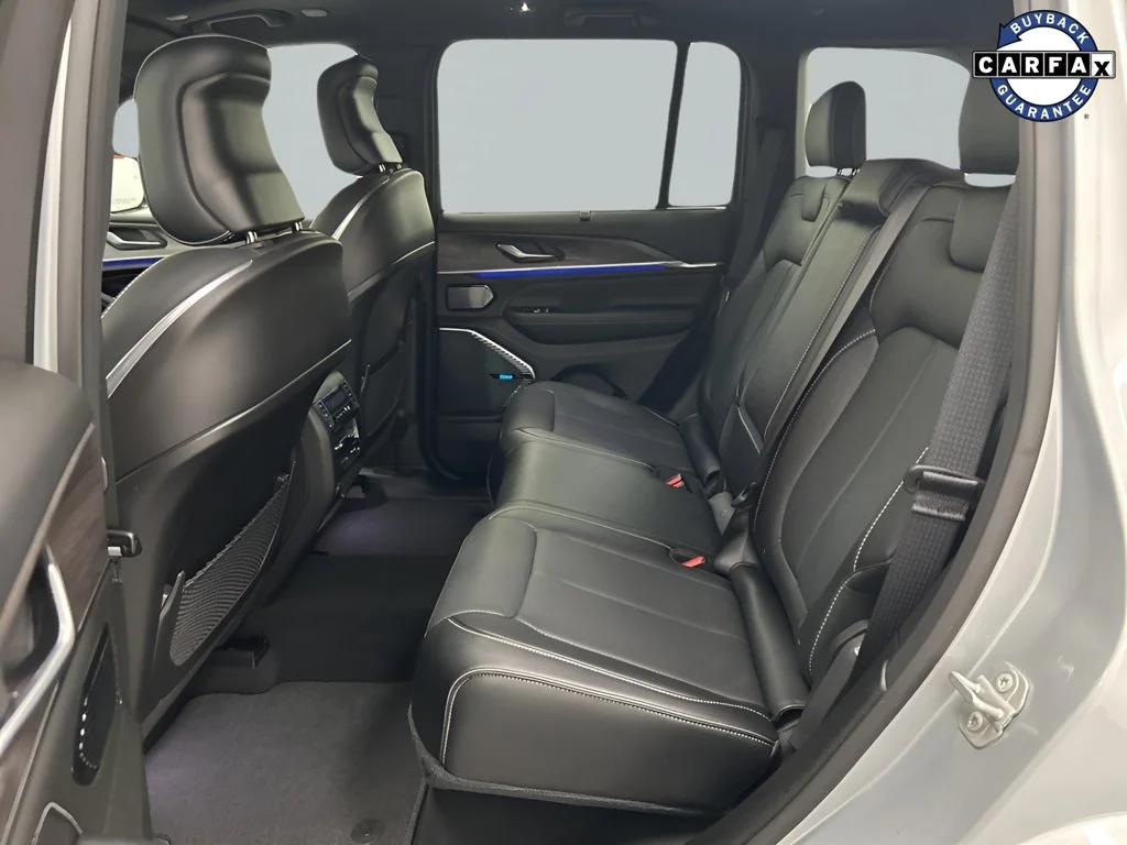 Used 2022 Silver Jeep Overland 4xe image 10