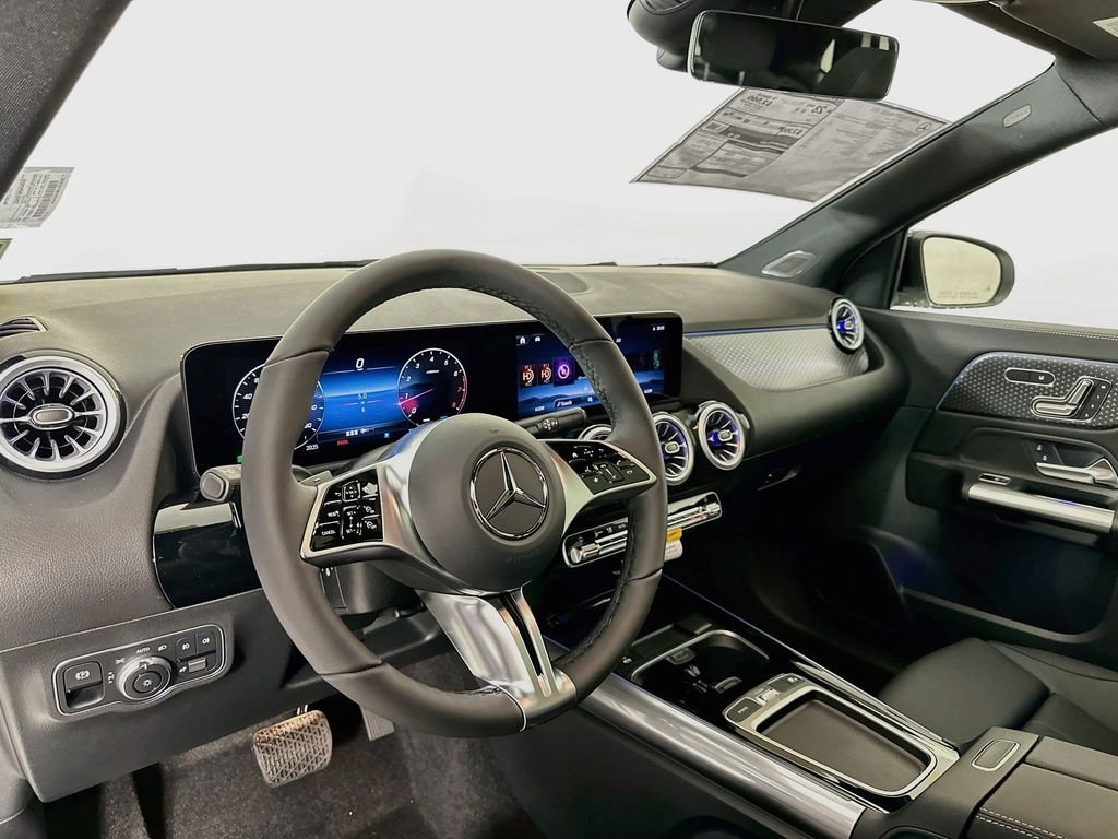 New 2026 Polar White Mercedes-Benz GLA 250 image 9