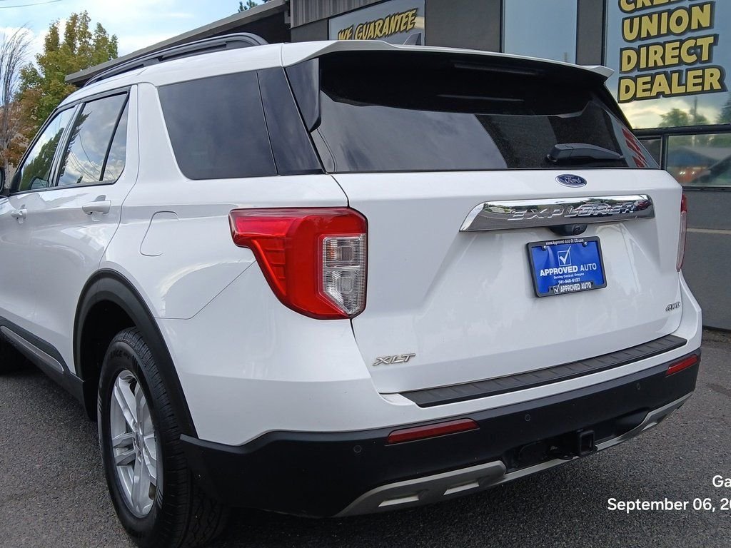 2021 Ford Explorer XLT photo 2