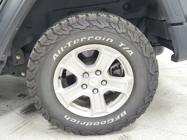 Used 2021 Gray Jeep Unlimited Sport S image 43