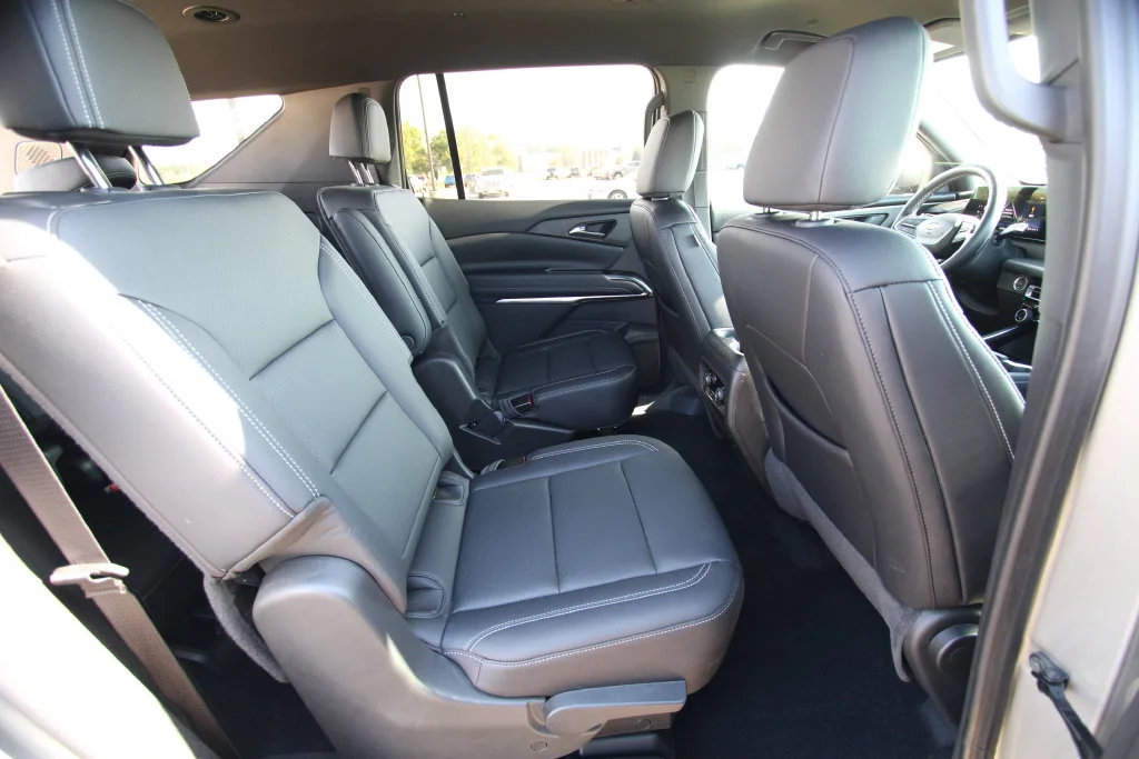 Used 2025 Gray Chevrolet LT image 9