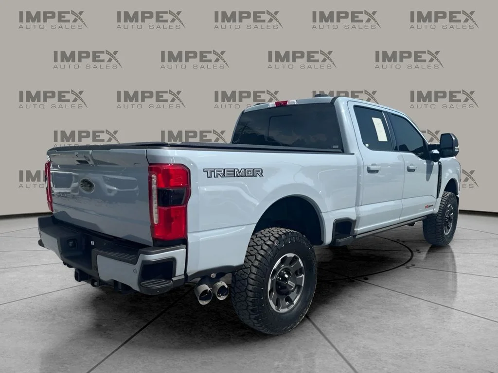 Used 2024 Gray Ford Lariat image 5