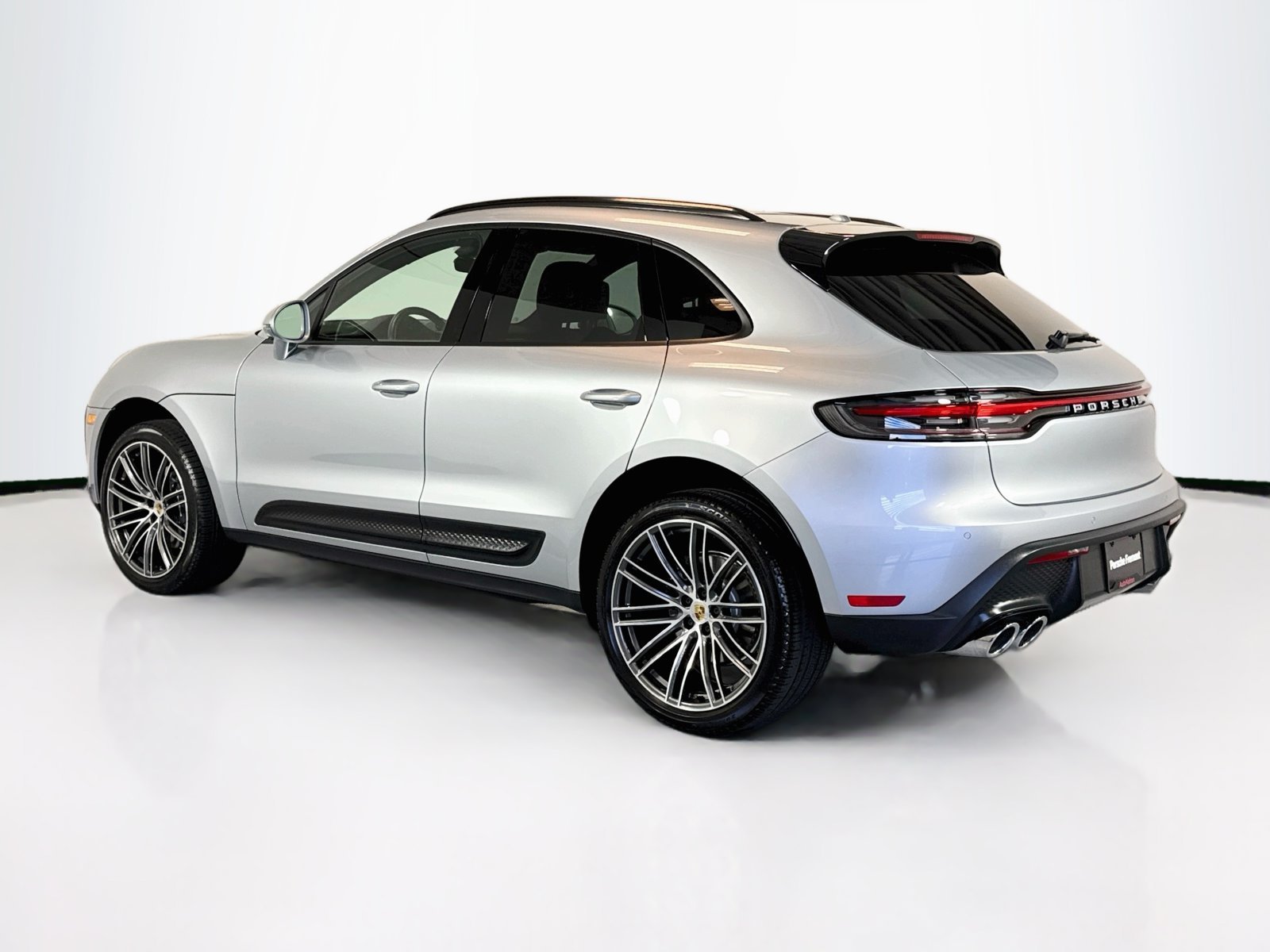 Used 2026 Dolomite Silver Porsche  image 3