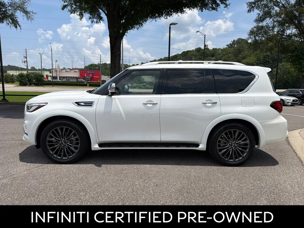 Certified Used 2023 Moonstone White INFINITI Sensory image 7