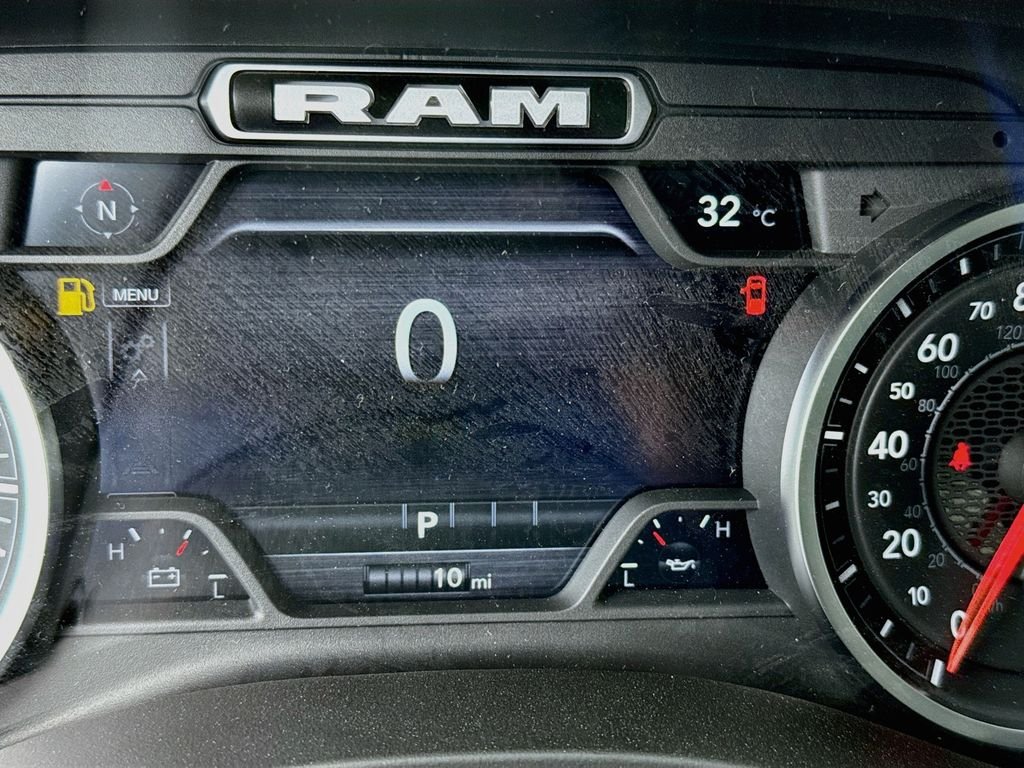 New 2026 Diamond Black Crystal Pearlcoat RAM Express image 17