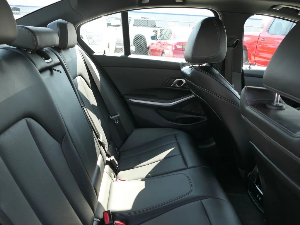 Used 2024 Jet Black BMW 330e iPerformance image 23