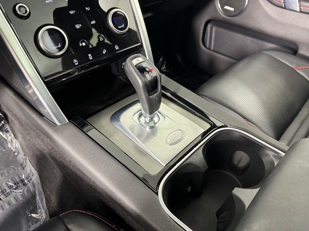 Used 2022 Fuji White Land Rover S R-Dynamic image 18