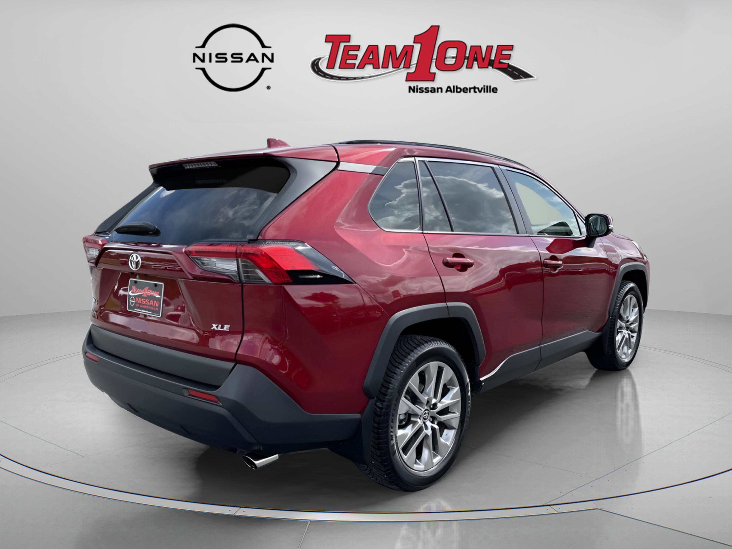 Used 2023 Red Toyota XLE Premium image 7