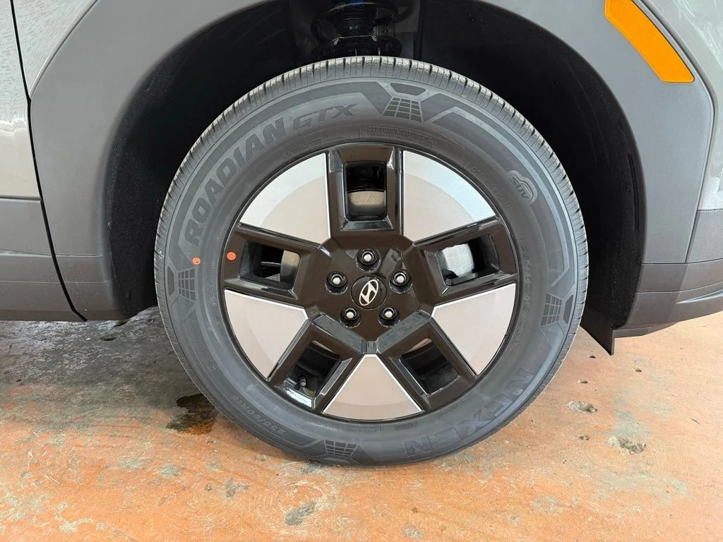 New 2026 Hampton Gray Hyundai SEL image 5
