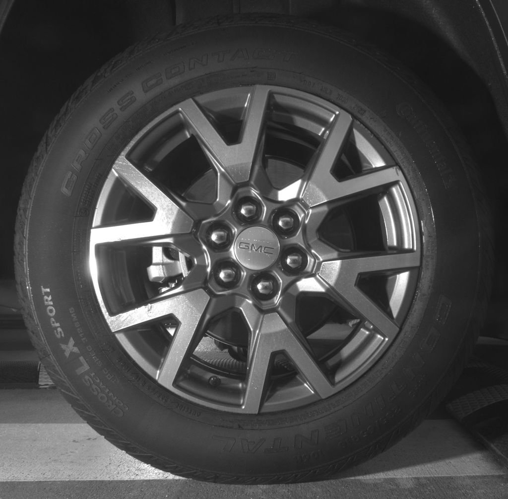 Used 2023 Silver GMC SLT image 14