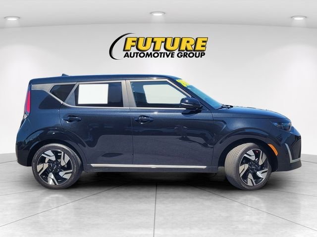 Used 2025 Black Kia GT-Line image 3